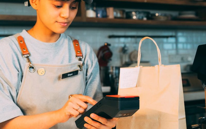 Casos de RSE en El Salvador: Impulso Joven y Formación Técnica